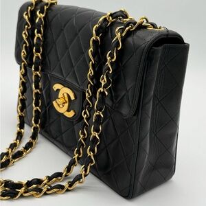 Chanel jumbo Black Quilted Shoulder Bag with Gold Chain